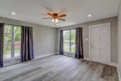 623 N Main Street, Rockdale, TX 76567 - Photo 7