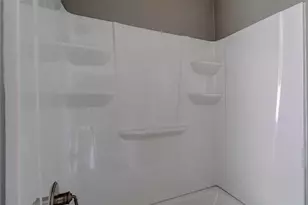 623 N Main St, Rockdale, TX 76567 - Photo 25