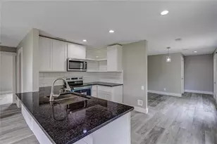 623 N Main St, Rockdale, TX 76567 - Photo 11