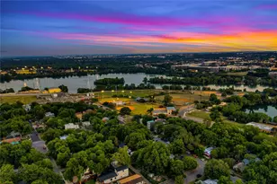 2014 Willow St, Austin, TX 78702 - Photo 15