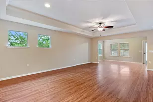 510 Holiday Creek Ln, Georgetown, TX 78633 - Photo 9