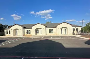 701 Crystal Falls Pkwy Pkwy, Leander, TX 78641 - Photo 1