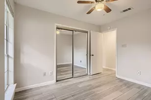 1015 E Yager Ln, Austin, TX 78753 - Photo 9