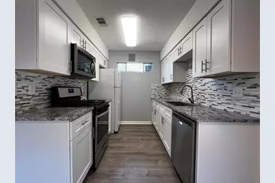 7506 Chelsea Moor #B, Austin, TX 78759 - Photo 11