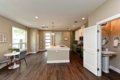 1202 Cometa Street #B, Austin, TX 78721 - Photo 9