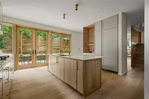 1102 Charlotte St, Austin, TX 78703 - Photo 13