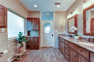124 Marion St, Meadowlakes, TX 78654 - Photo 15
