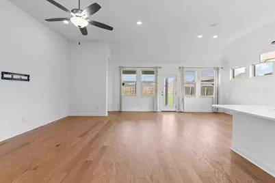 121 Shagbark Trail, Bastrop, TX 78602 - Photo 7