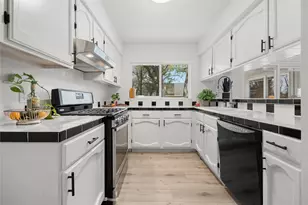 12113 Grey Rock Ln, Austin, TX 78750 - Photo 11