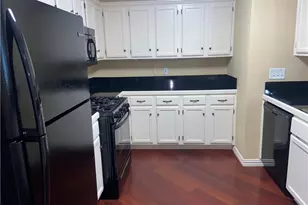 700 David Curry Dr, Round Rock, TX 78664 - Photo 5