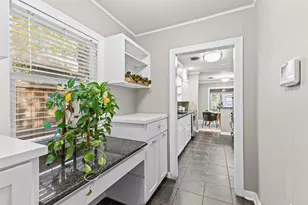 1011 E 45th St, Austin, TX 78751 - Photo 25