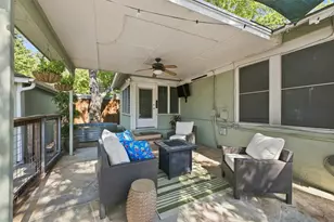 1011 E 45th St, Austin, TX 78751 - Photo 29