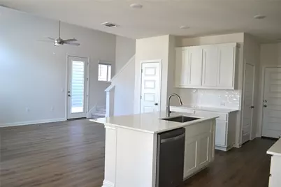 8205 Springsteen Drive #308, Austin, TX 78744 - Photo 15