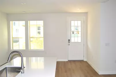 8205 Springsteen Drive #308, Austin, TX 78744 - Photo 9