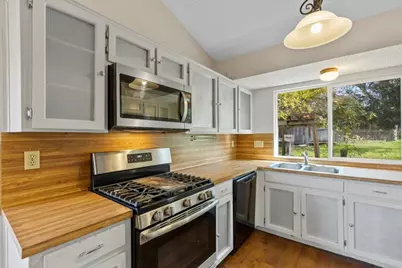 511 Suzzane Road, Pflugerville, TX 78660 - Photo 9