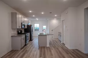 524 Emory Crossing Blvd, Hutto, TX 78634 - Photo 5