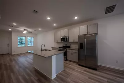 524 Emory Crossing Boulevard, Hutto, TX 78634 - Photo 7