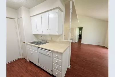 5206 Village Trail, Austin, TX 78744 - Photo 9