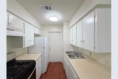 5206 Village Trail, Austin, TX 78744 - Photo 7