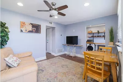 2401 Manor Road #204, Austin, TX 78722 - Photo 3