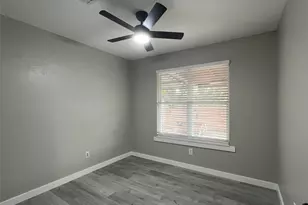 10510 Little Pebble Dr, Austin, TX 78758 - Photo 9