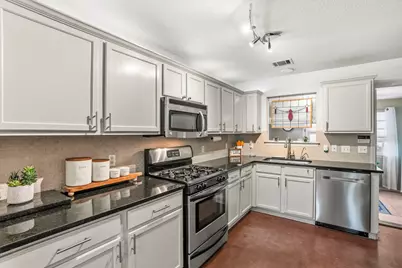 334 Haupt Drive, Kyle, TX 78640 - Photo 7