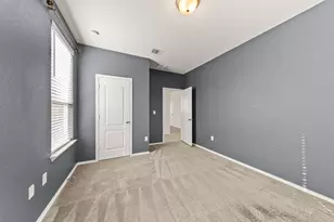 7820 Springfield Dr, Austin, TX 78744 - Photo 13