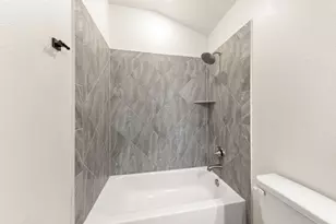 7820 Springfield Dr, Austin, TX 78744 - Photo 33