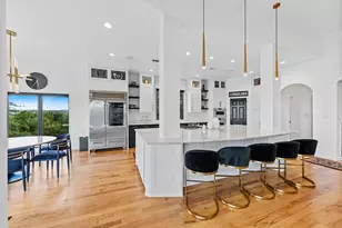 20516 Queen Bee Ln, Spicewood, TX 78669 - Photo 9