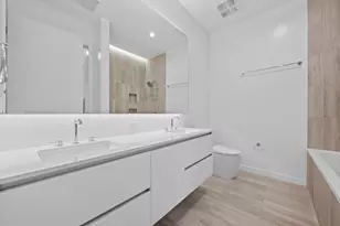313 W 17th St, Austin, TX 78701 - Photo 3