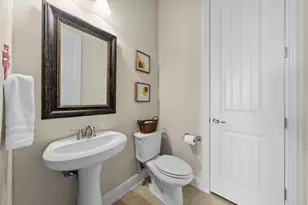 109 Wake Grv, Buda, TX 78610 - Photo 17