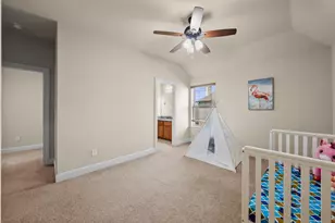 109 Wake Grv, Buda, TX 78610 - Photo 31