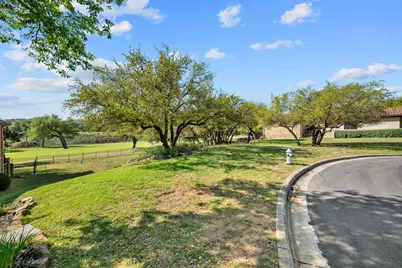 510 Black Wolf Run, Austin, TX 78738 - Photo 9