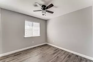 1408 Poppy Seed Ln, Austin, TX 78741 - Photo 15