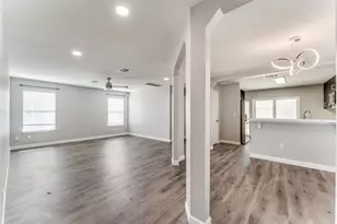 1408 Poppy Seed Ln, Austin, TX 78741 - Photo 7