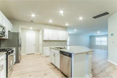 172 Arrowhead Vine Street, Leander, TX 78641 - Photo 5