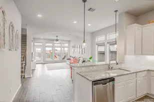 2032 Glen Hollow Hollow, Seguin, TX 78155 - Photo 3