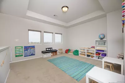 2032 Glen Hollow Hollow, Seguin, TX 78155 - Photo 9