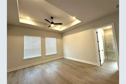 305 E Luna Blue Lane, Jarrell, TX 76537 - Photo 5