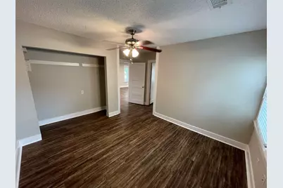 503 Byrne Street, Smithville, TX 78957 - Photo 15