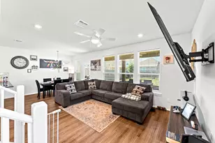 1029 Santiam St, Georgetown, TX 78626 - Photo 5