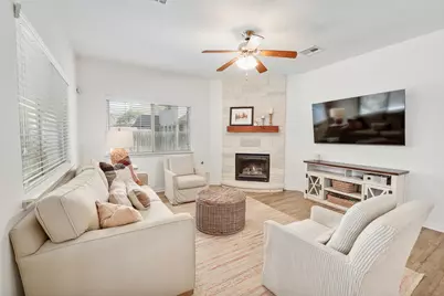 300 Grosseto Lane, Georgetown, TX 78628 - Photo 3