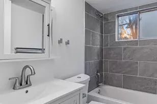 2501 Manor Cir, Austin, TX 78723 - Photo 9