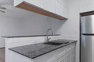 2501 Manor Cir, Austin, TX 78723 - Photo 7