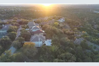 12912 Schleicher Trail, Austin, TX 78732 - Photo 39