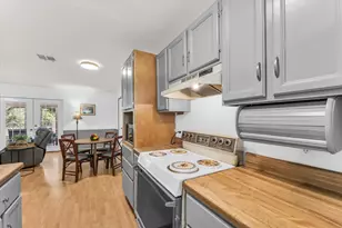 261 Oakview Cir, Waco, TX 76705 - Photo 9