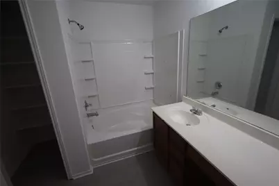 5320 Mathra Drive, Del Valle, TX 78617 - Photo 11