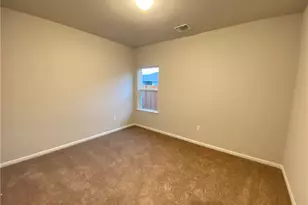 8409 Looksee Ln, Austin, TX 78744 - Photo 15