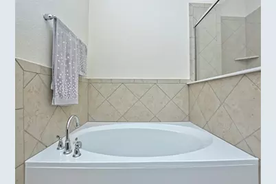 912 Paseo De Castana Way, Leander, TX 78641 - Photo 13