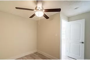 1412 Vargas Rd, Austin, TX 78741 - Photo 5